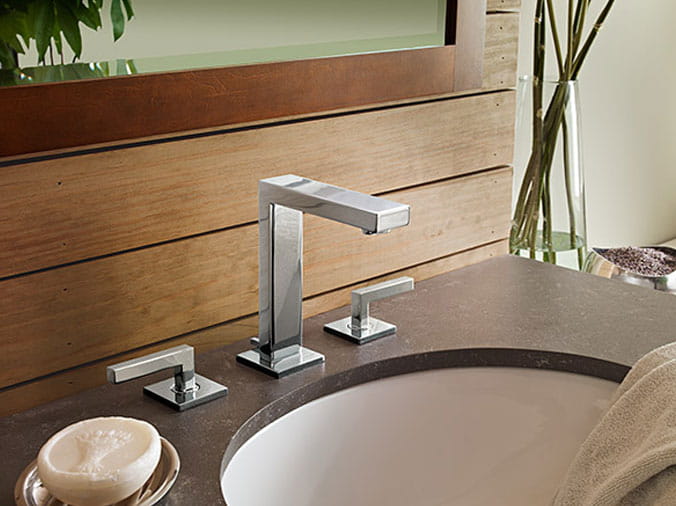 Rectangular bathroome faucet